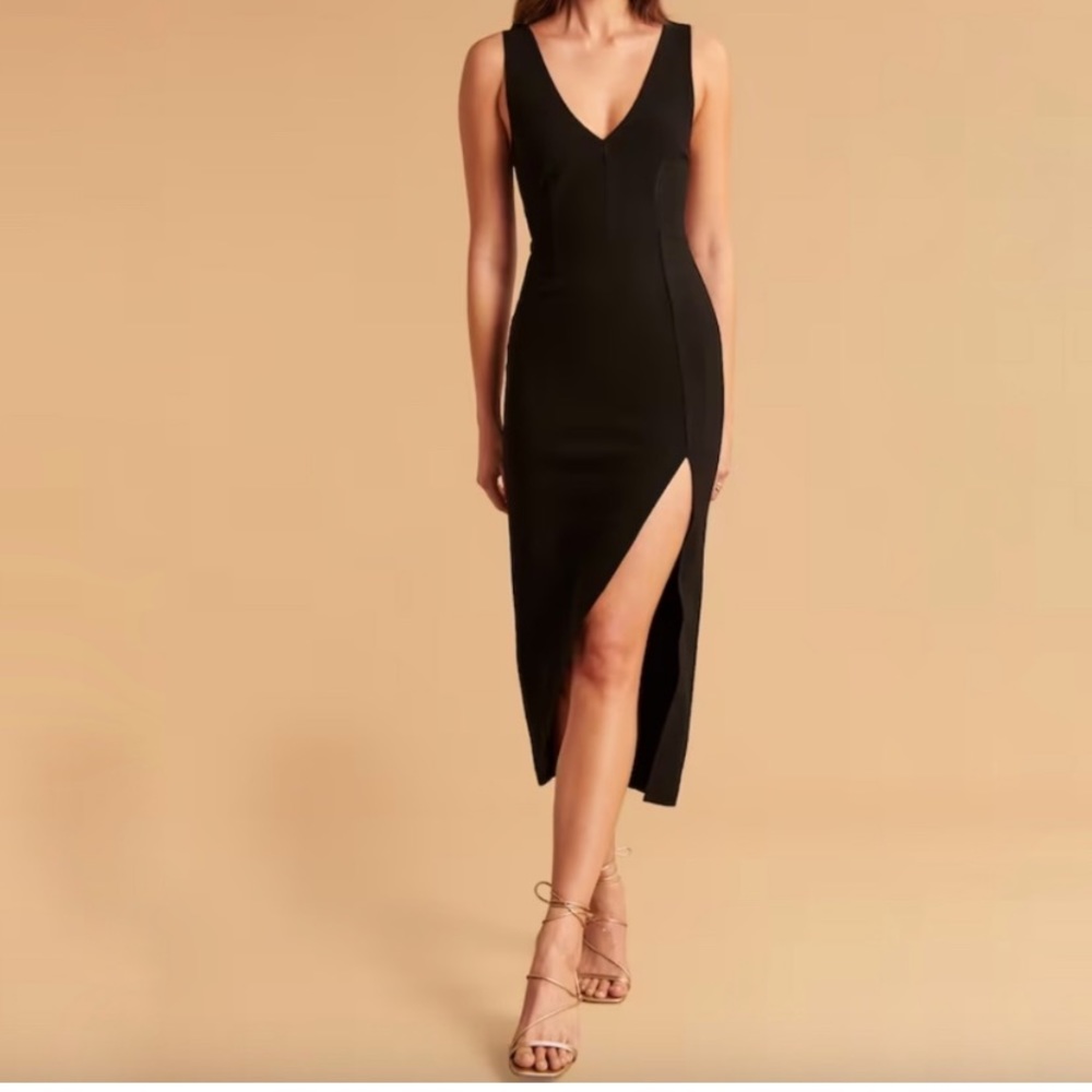 NWT Abercrombie Plunge V-Neck Midi Dress - Size Small